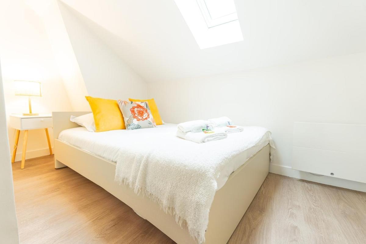 Duplex Confortable En Centre Avec 2 Chambres Châlons-en-Champagne Exterior foto
