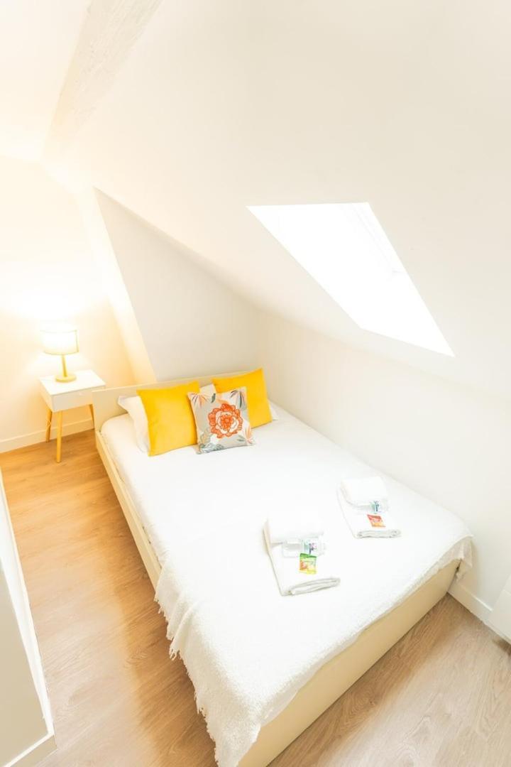 Duplex Confortable En Centre Avec 2 Chambres Châlons-en-Champagne Exterior foto