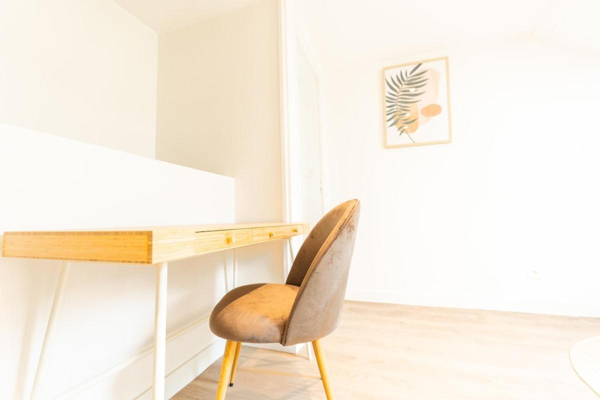 Duplex Confortable En Centre Avec 2 Chambres Châlons-en-Champagne Exterior foto