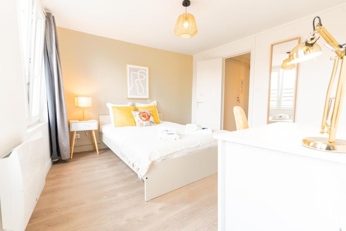 Duplex Confortable En Centre Avec 2 Chambres Châlons-en-Champagne Exterior foto